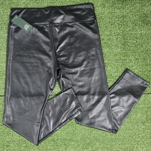 WILD FABLE | HIGH-ANKLE MID-WAIST PLEATHER LEGGINGS -NWT! - Picture 8 of 9